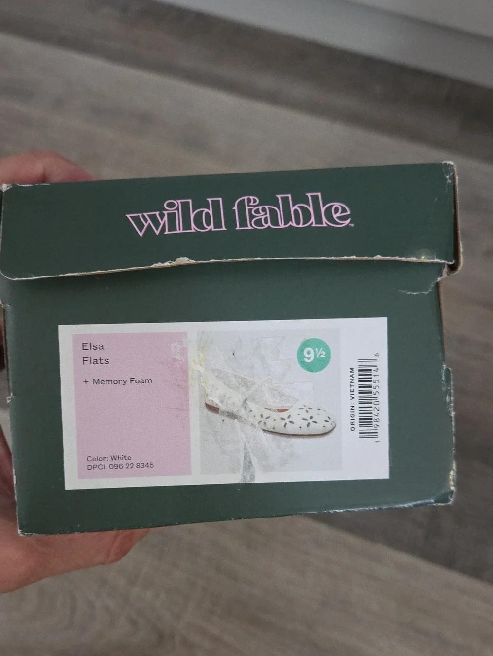 White Floral Cutout Elsa Mary Jane Flats, Size 9.5, New In Box